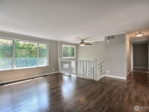 4th image of 310 9th Avenue
