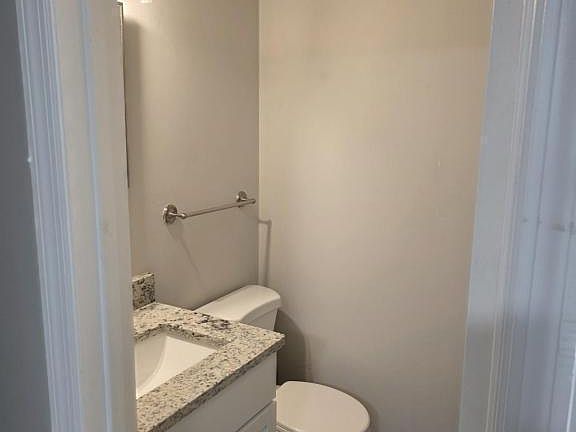 5th image of 804B E State St #804-B