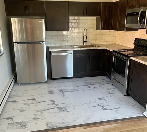 2nd image of 1301 Ruskin St #2