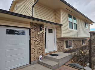515 Montclair Dr, Cheyenne, WY 82009