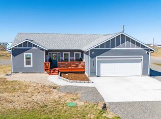 57654 Christmas Tree Rd, Christmas Valley, OR 97641