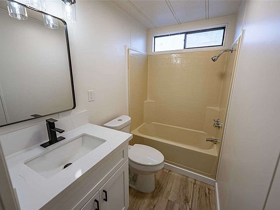 4th image of 310 Meander Drive