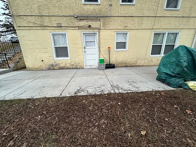 132 W Warburton St — Photo 15