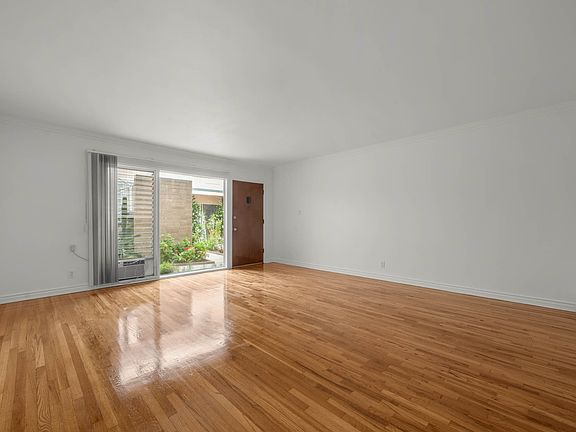 5th image of 1323 N Bronson Ave #0B-1Ba-550Sqft