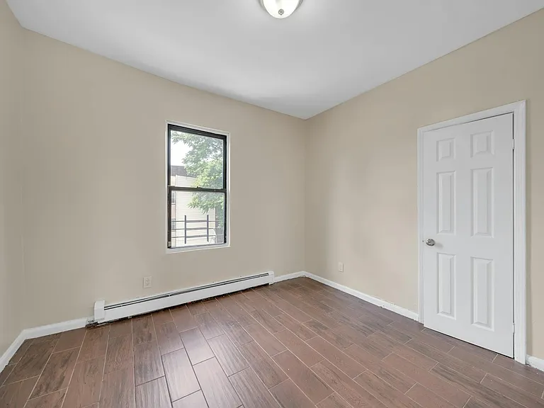 86 Eaton Pl #3 — Photo 8