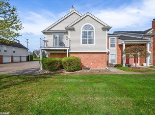 52195 Heatherstone Ave #30, Macomb, MI 48042