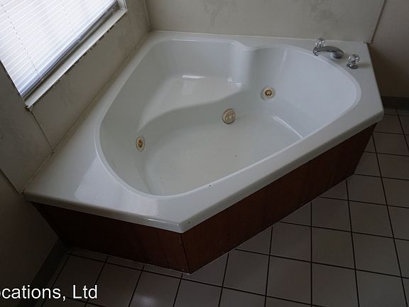 2nd image of 103 Chittenden Ave