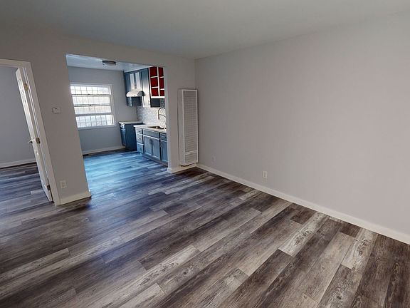 3rd image of 1135 S Grand View St APT 5