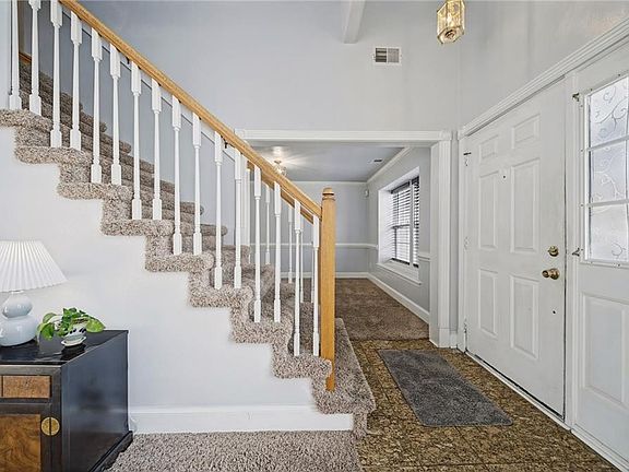 4th image of 1504 Coolspring Way