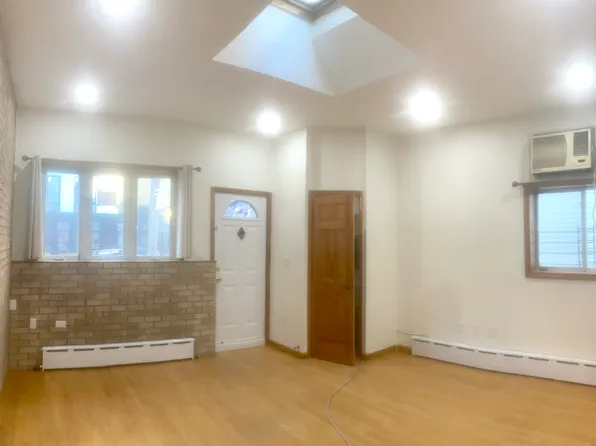 138 Frost Street image 3 of 5