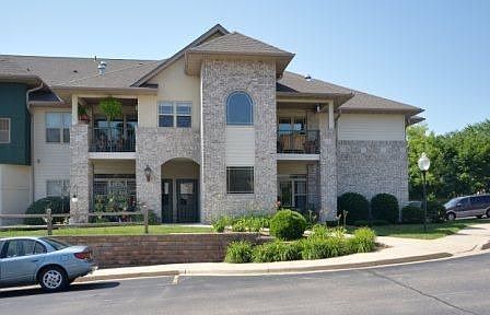 1st image of 450 N Silverbrook Dr Unit 102