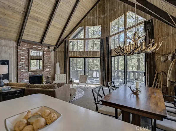 1604 Woodland Dr, Pine Mountain Club, CA 93222