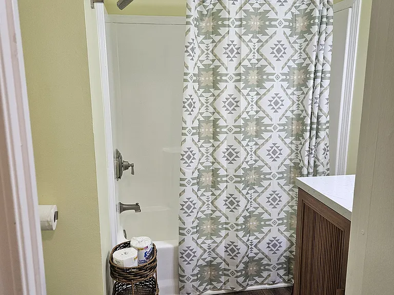 5699 N Allen Rd SE — Photo 7