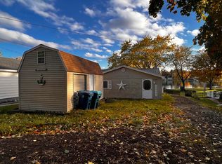 6546 Ridge Rd, Harrison, MI 48625