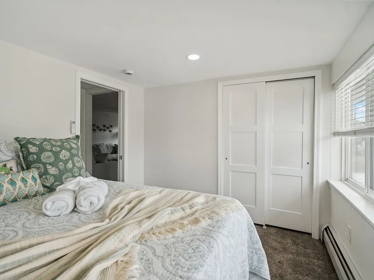 20 Basin St — Photo 17