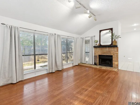 2411 Inverrary Dr, Baton Rouge, LA 70816