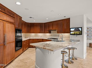 2402 E ESPLANADE Lane #204, Phoenix, AZ 85016