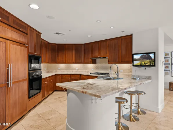 2402 E ESPLANADE Lane #204, Phoenix, AZ 85016