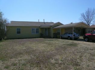 1906 NW Bell Ave, Lawton, OK 73507