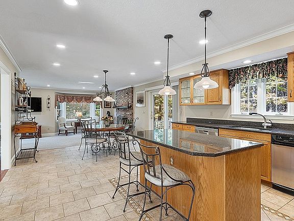 5th image of 12 Haskell Road