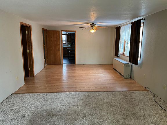 4th image of 44028 220th St