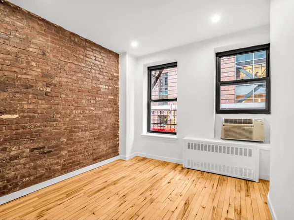 315 East 95th Street image 5 of 9