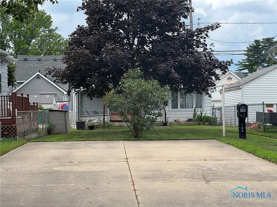 2nd image of 194 Elm St