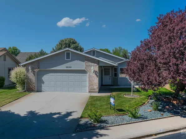 5828 N Oasis Dr, Garden City, ID 83714