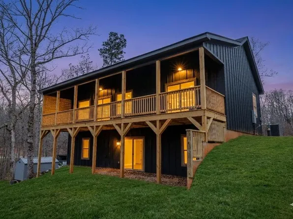 107 Lake Top Ln, Ellijay, GA 30540