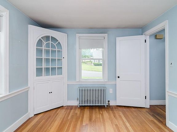5th image of 82 Blanchard Blvd
