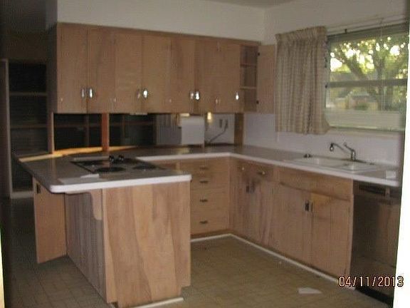 2nd image of 4648 Forest Dr