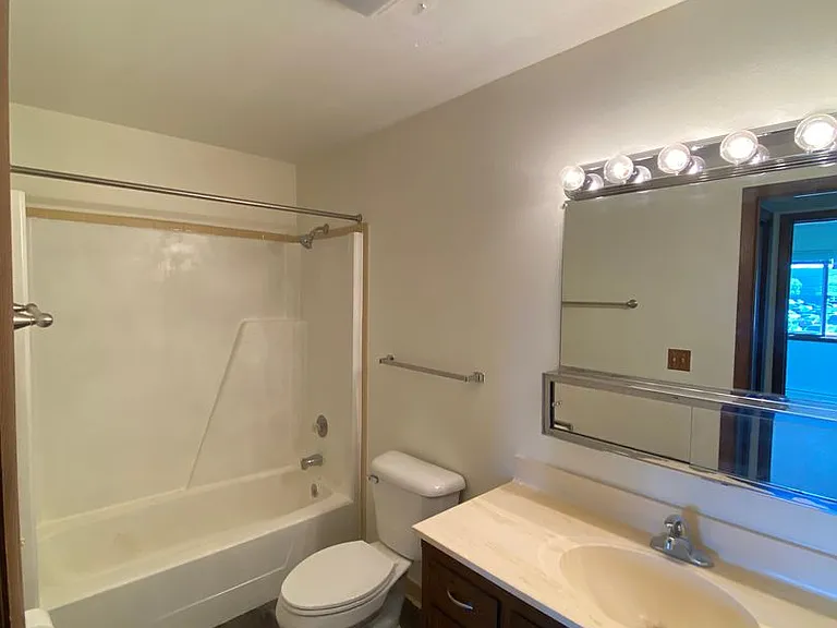Spartan Drive Apartments — Photo 31