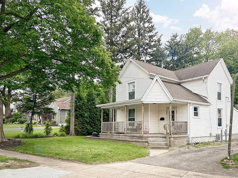 608 E Sandusky Ave — Photo 1