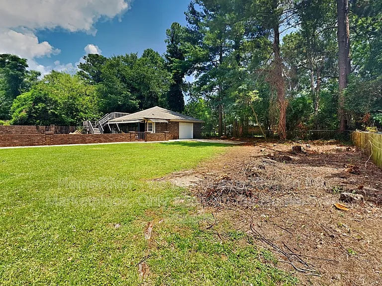 889 Twin Lakes Dr — Photo 21