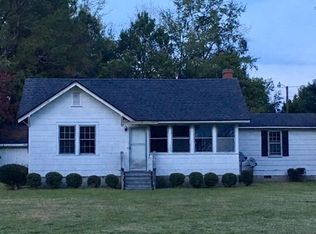 103 Paul Smith Dr, Manning, SC 29102