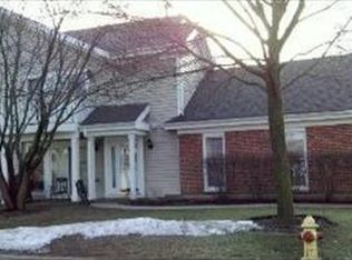 2015 Stillwater Rd, Arlington Heights, IL 60004