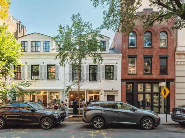 18 Christopher Street image 1 of 25