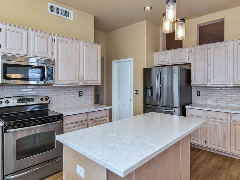 3382 W Harrison St — Photo 9