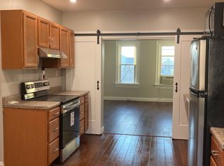 3015 Brereton St APT 3, Pittsburgh, PA 15219