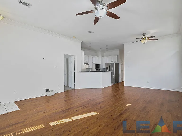 8704 Moss Hill Rd — Photo 3