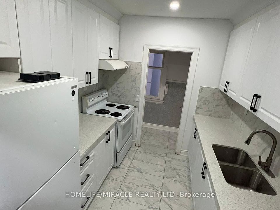 1st image of 213 Queen St W