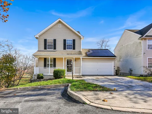 18 Barberry Ct, Manchester, PA 17345