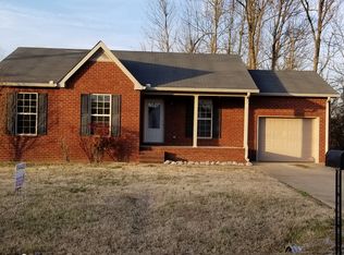 319 Stroud Dr, Lebanon, TN 37087