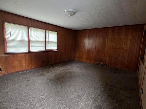 3rd image of 218 Phillip Morris Dr