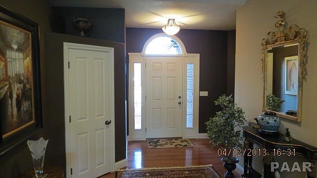 1st image of 2302 W Chandler Ct