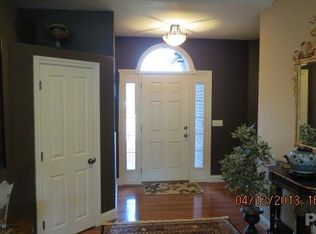 2302 W Chandler Ct, Peoria, IL 61615