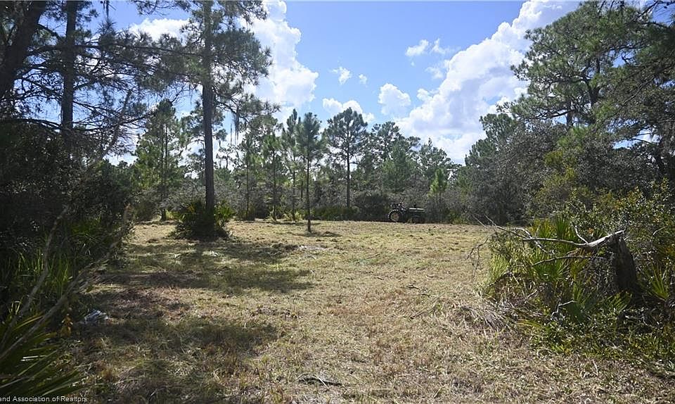 1st image of 2025 Lantana Ave