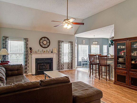 3rd image of 2111 Allendale Pl