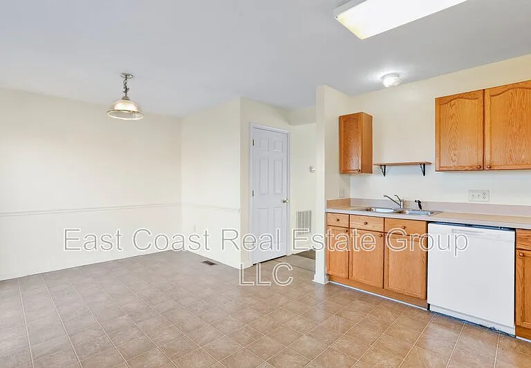 91 Grindstone Dr — Photo 10