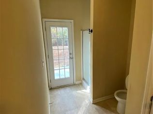 3035 Bonnes Dr, Lithonia, GA 30038